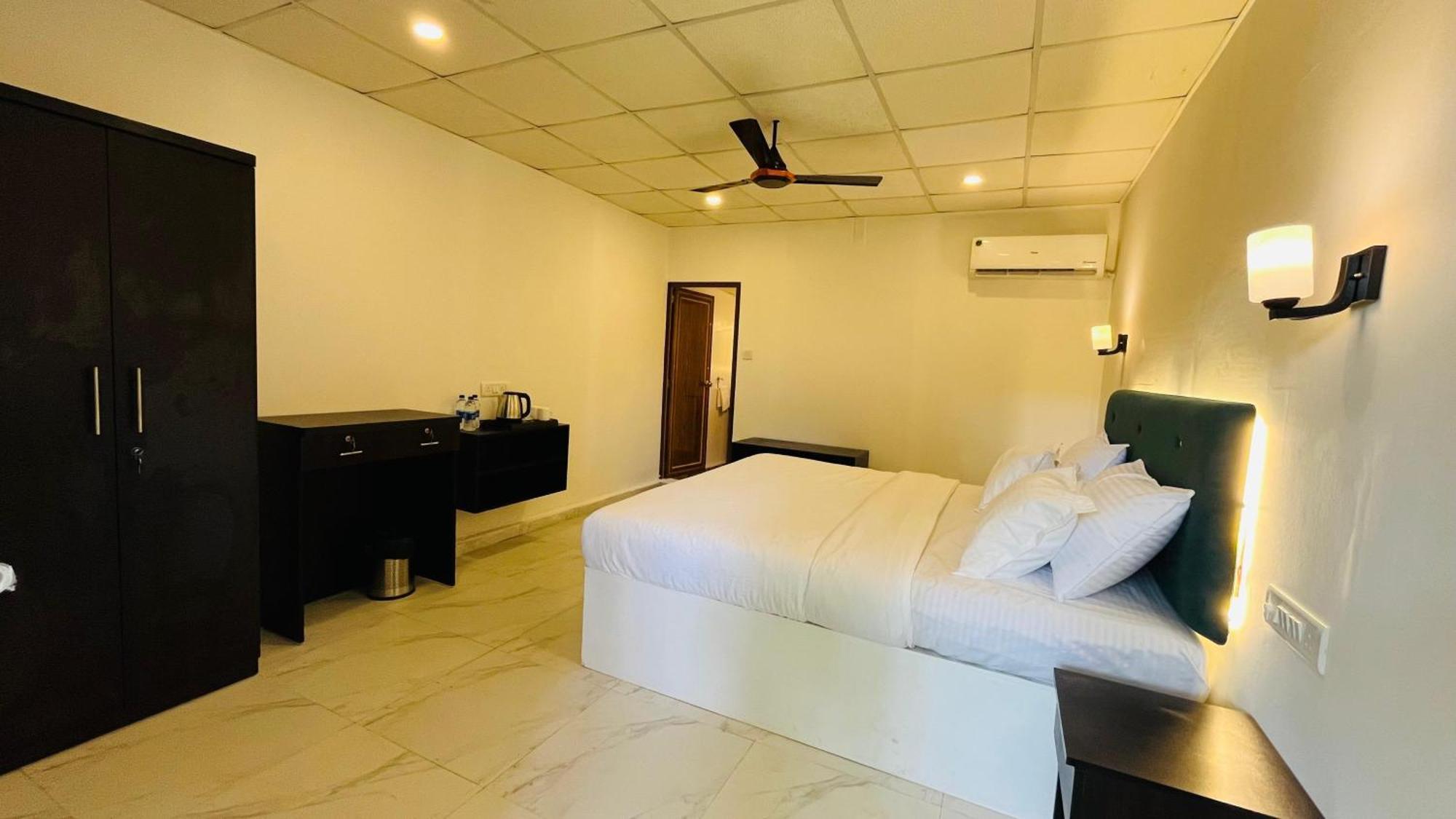 Orange Sky Inn คานาโคนา ภายนอก รูปภาพ